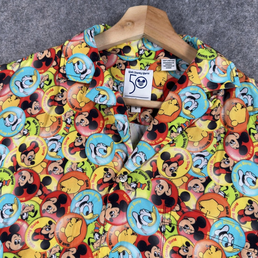 Reyn Spooner Shirt Mens Small Multicolor Disney 50th Hawaiian Short Sleeve